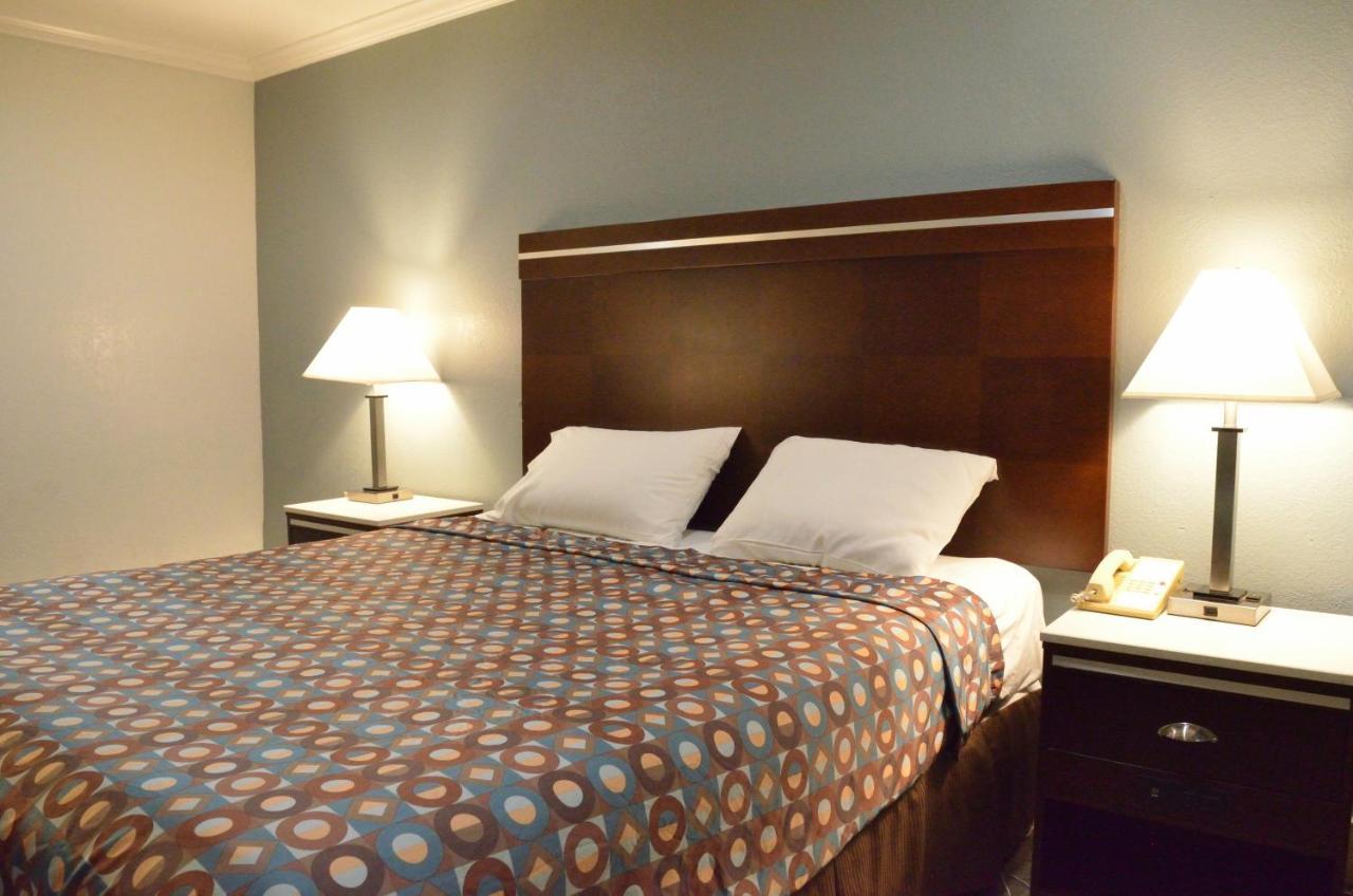 Welcome Inn โคโรนา ภายนอก รูปภาพ