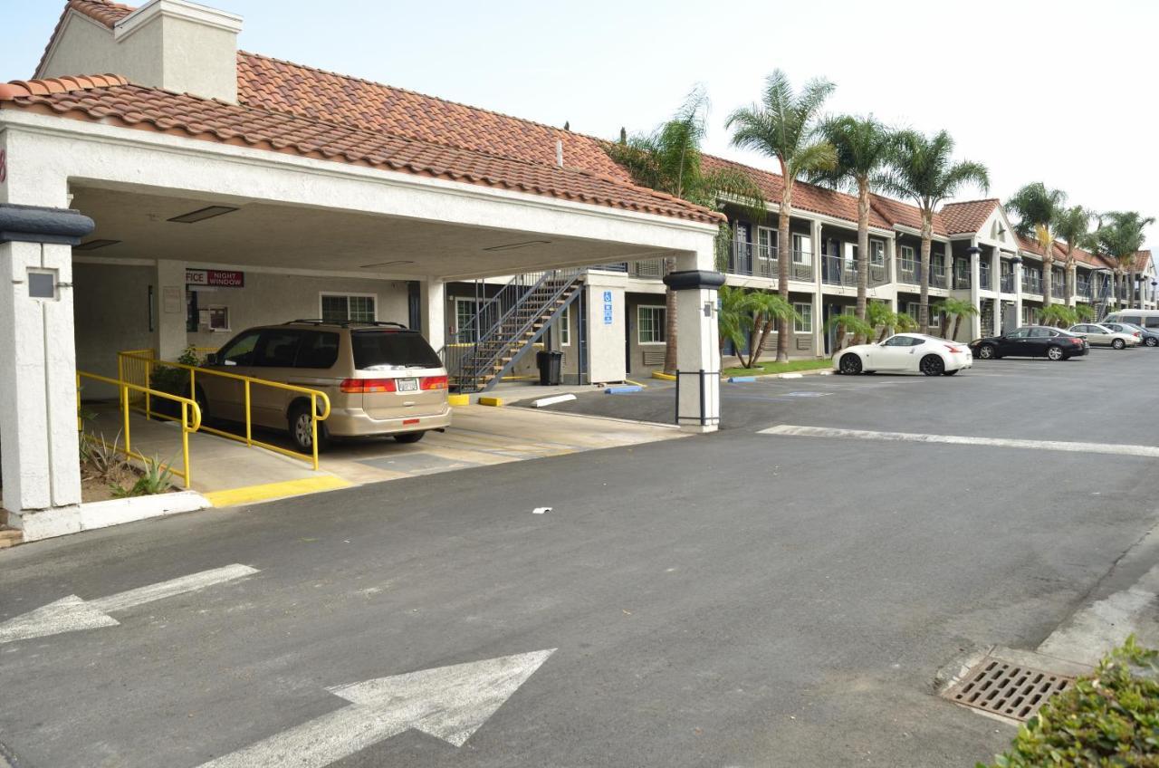 Welcome Inn โคโรนา ภายนอก รูปภาพ